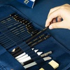 изображение Набор для скетчинга finenolo карандаши, ластики, аксессуары 27 предметов в пенале-свитке
