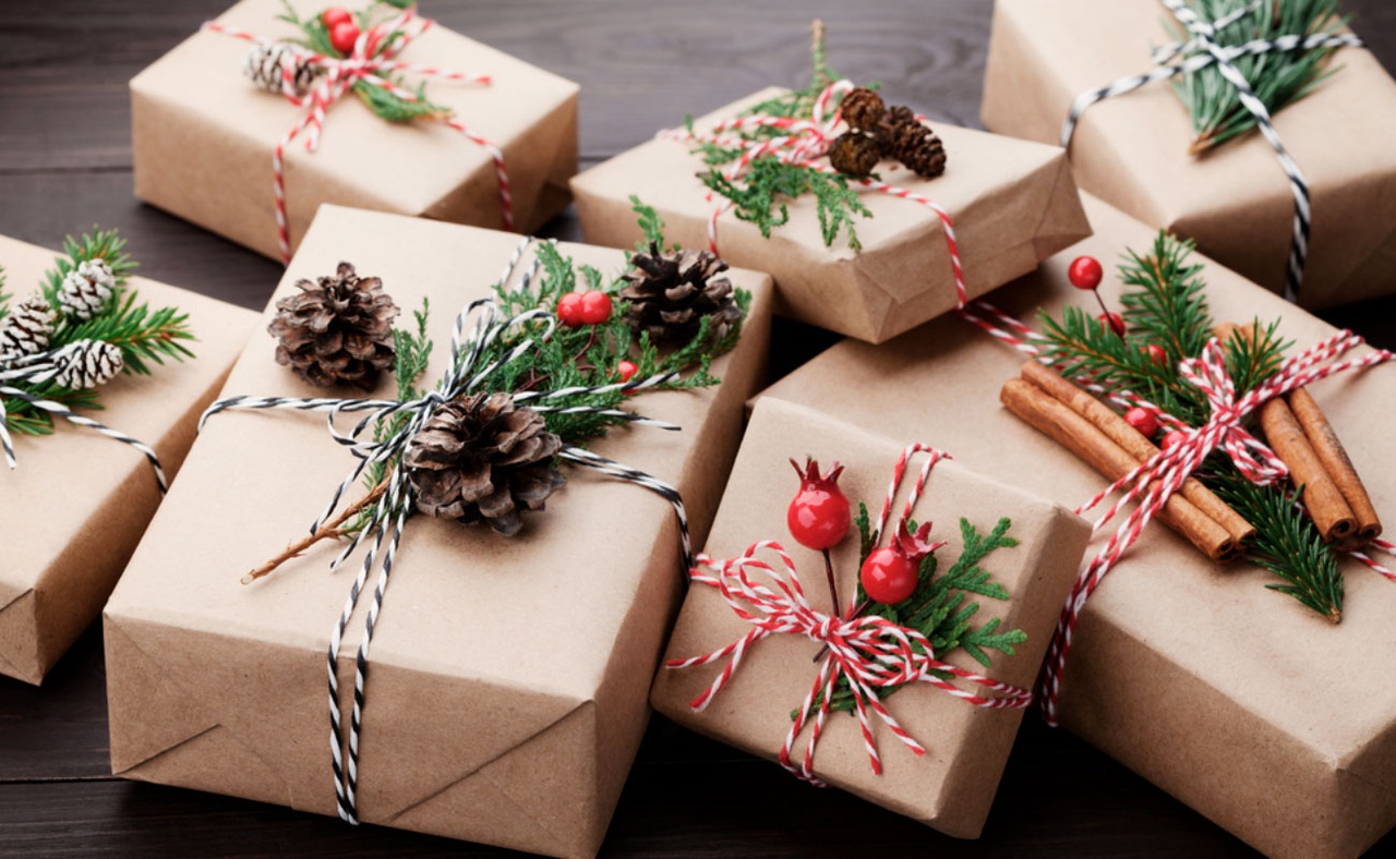 Как сделать оригинальную упаковку для новогоднего подарка