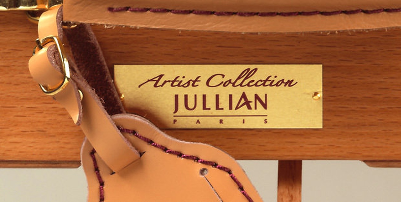 
    Мольберт – это неотъемлемый атрибут в арсенале каждого художника, поэтому к его выбору необходимо подойти с особой тщательностью. В этой статье, Арт-Квартал поделится с вами тем, какими бывают мольберты и раскроет особенности бренда Jullian. Французский бренд Jullian был основан в 1948 году и …