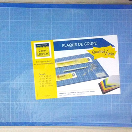 Коврик для резки бумаги Airplac защитит поверхность мебели от повреждений. Его используют для выполнения работ по макетированию, лепке, моделированию…