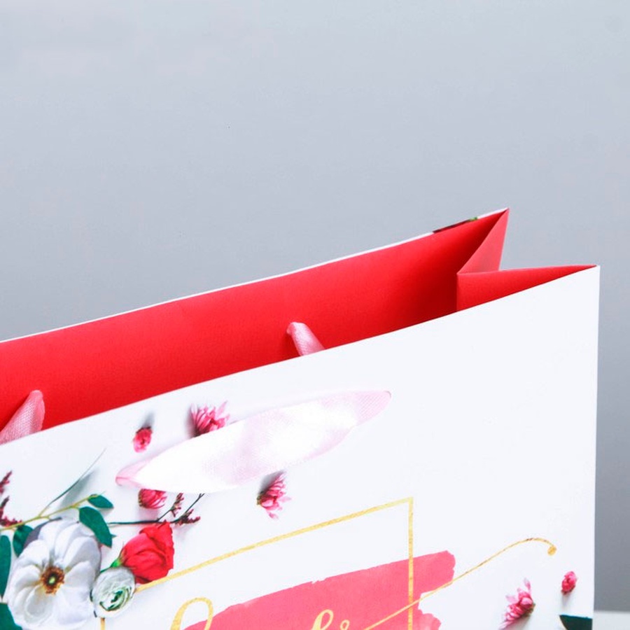 картинка Пакет подарочный ламинированный «любовь дарит тебе счастье», 22 × 17.5 × 8 см