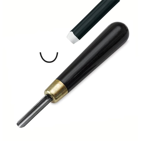 Резец по линолеуму RGM №4 с усиленной ручкой обеспечивает комфортную  работу. Инструмент выполнен из высококачественной каленой стали, а ручка произв…
