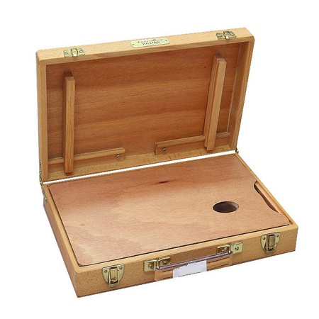 Французский ящик для красок Jullian выполнен из древесины бука, пропитанной защитным составом. Надежные латунные застежки, удобная кожаная ручка для …
